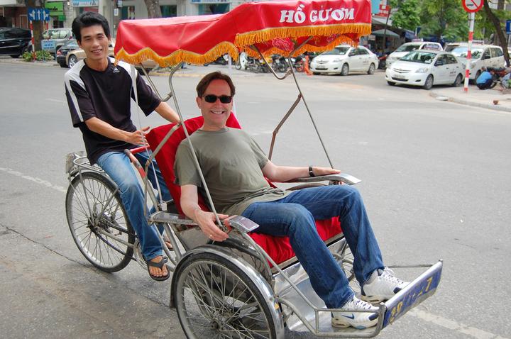 Nội dung: Mùa hè đang đầy vui vẻ với những bức tường nhảy vò đang xu hướng trên mạng