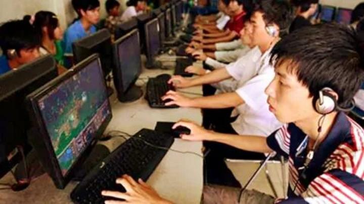 5 kiểu áo dễ